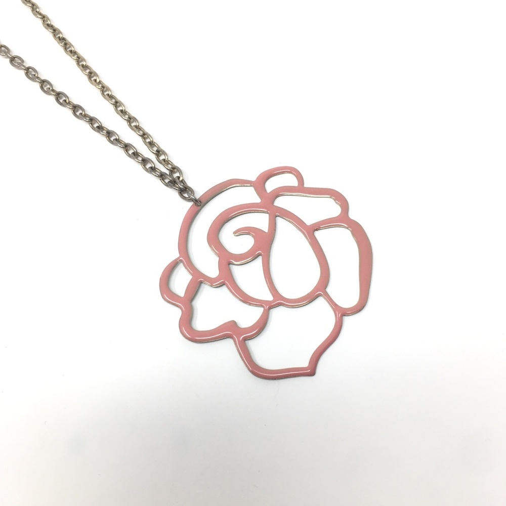 Rose Pendant Necklace